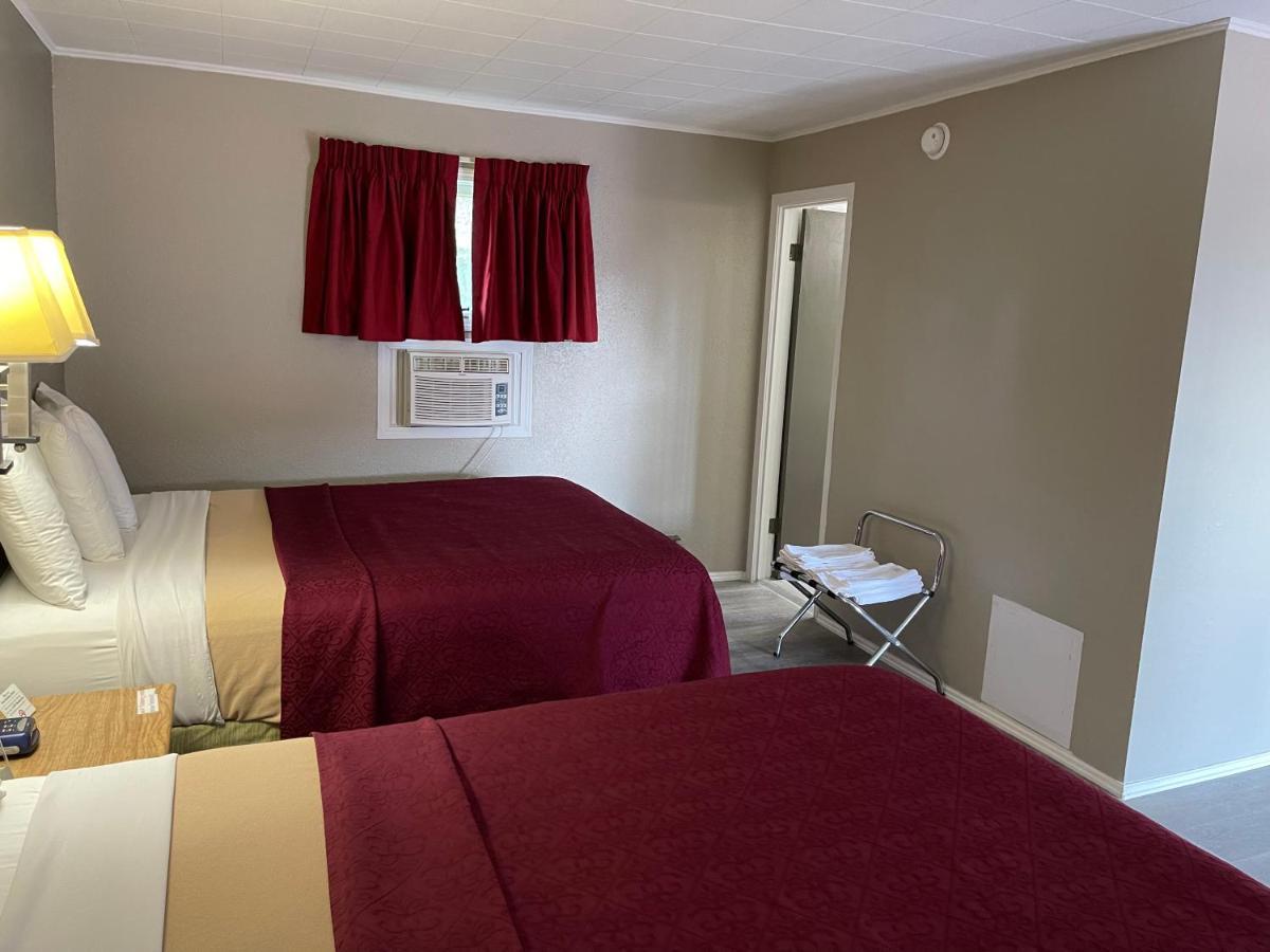 Timberly Motel Gaylord Extérieur photo
