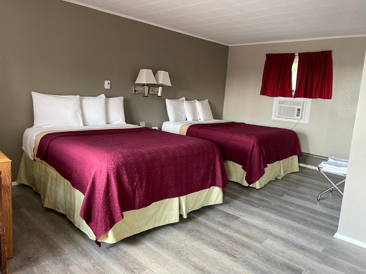 Timberly Motel Gaylord Extérieur photo