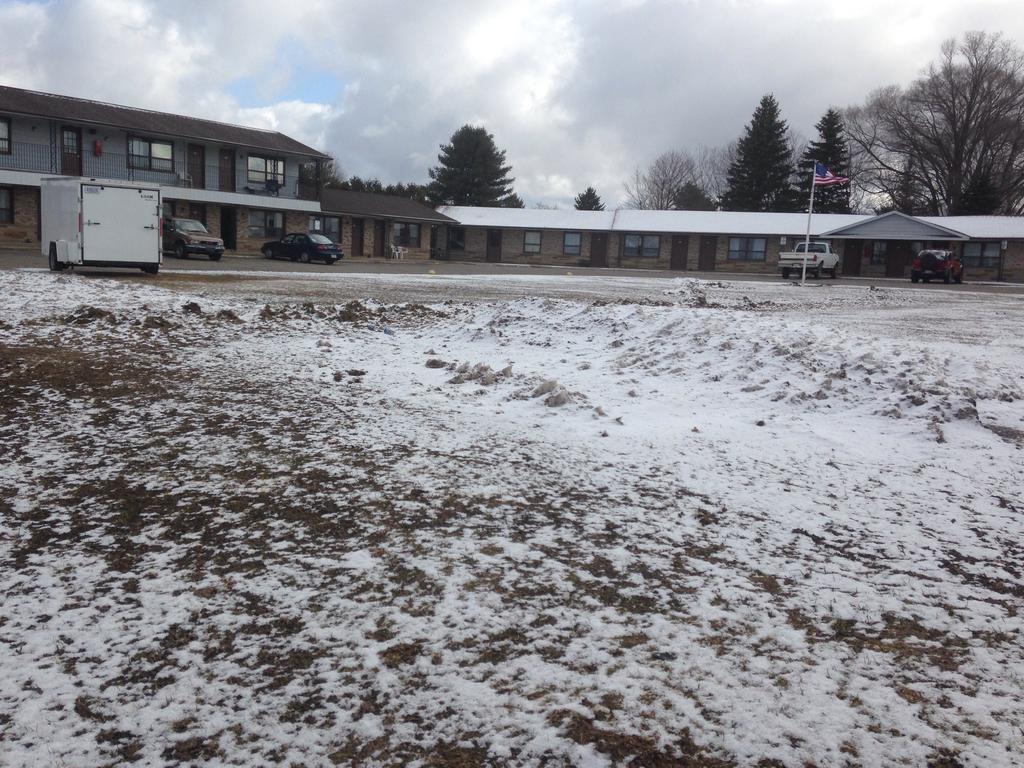 Timberly Motel Gaylord Extérieur photo