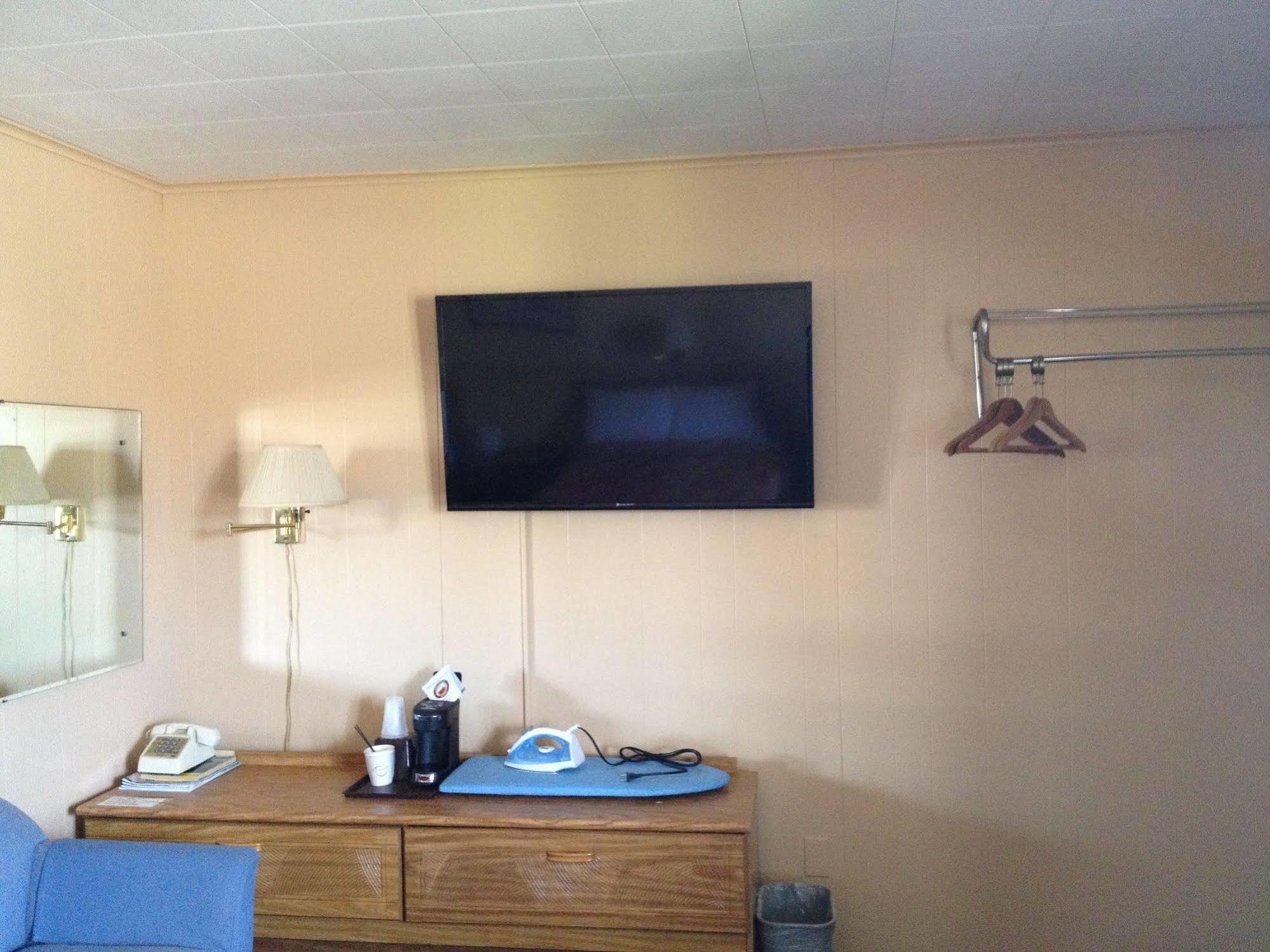 Timberly Motel Gaylord Extérieur photo