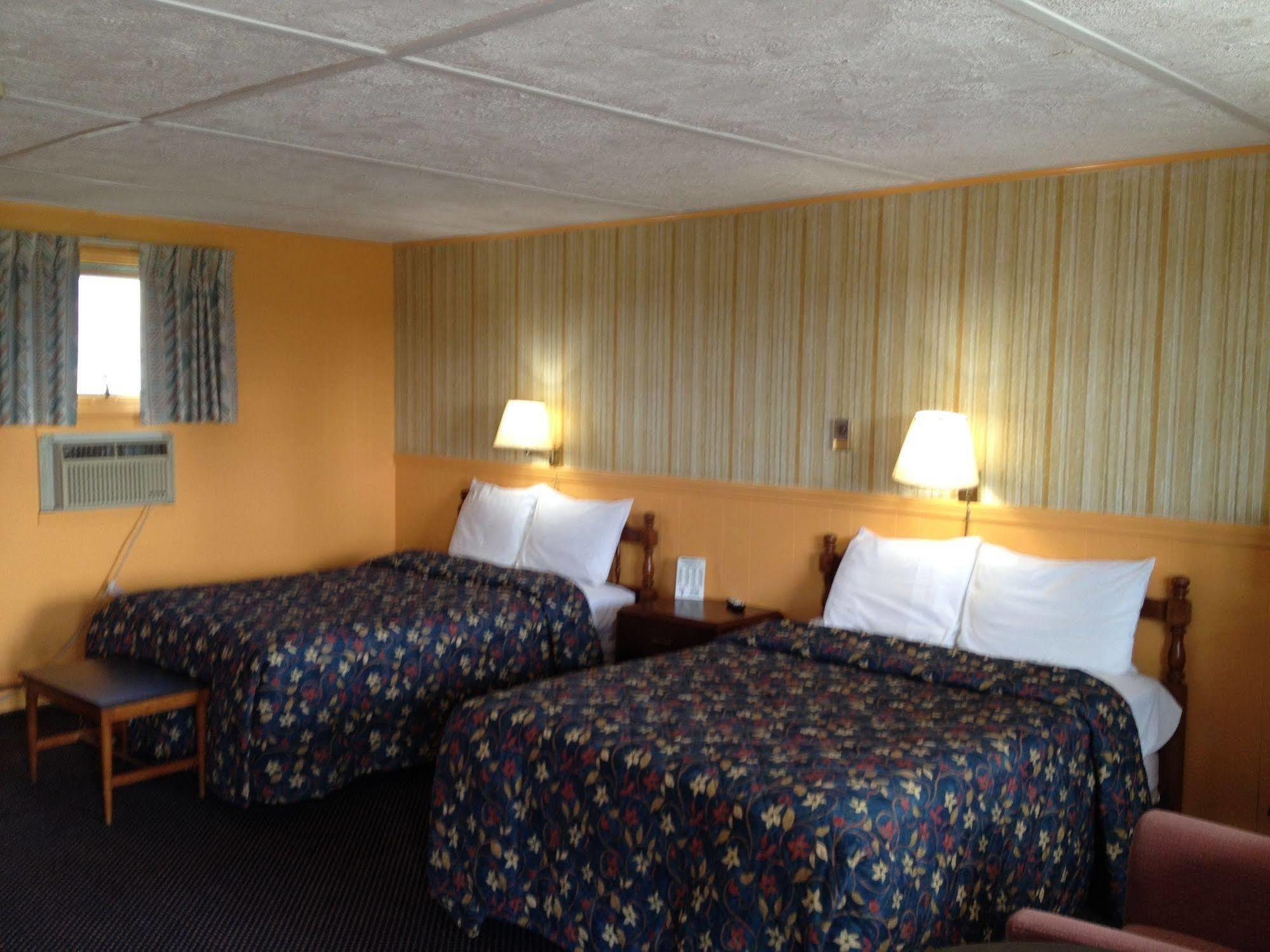 Timberly Motel Gaylord Extérieur photo